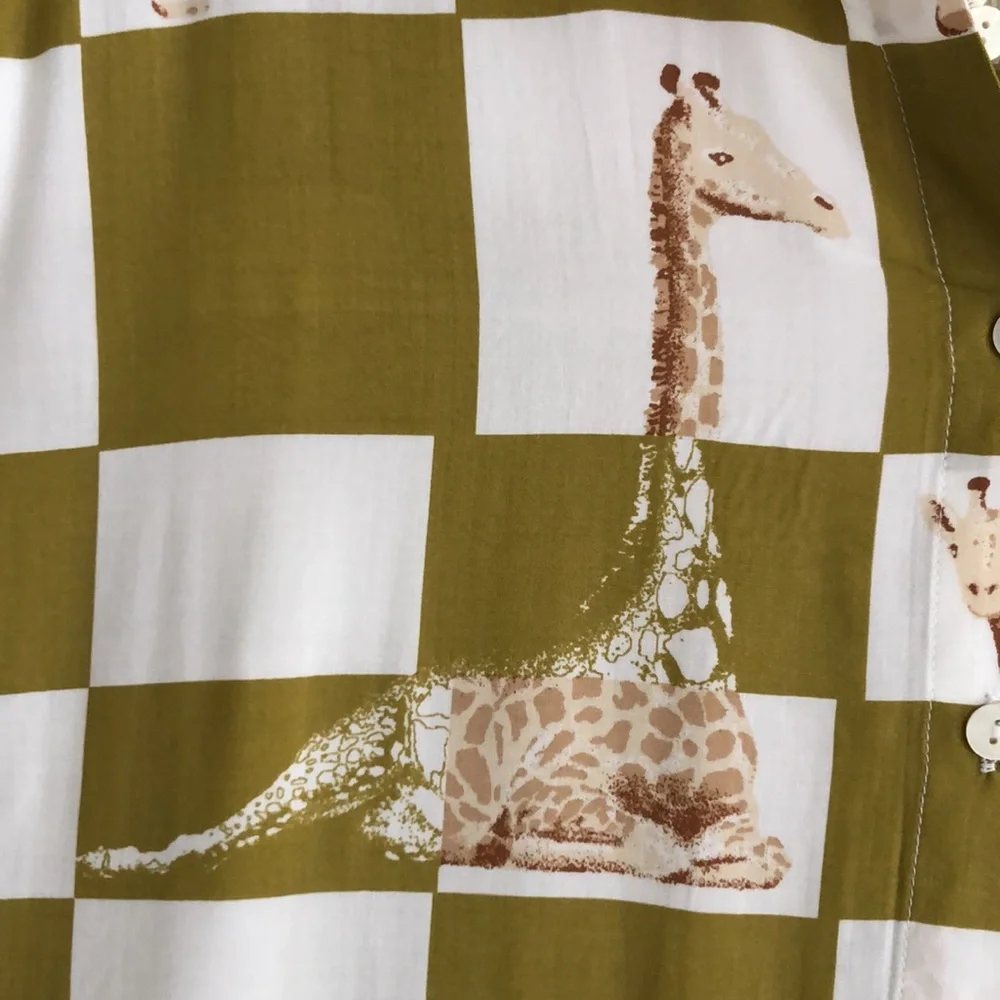 Jane & Delancey Giraffe Print Checkered Shirt Blouse Top - Picture 2 of 9